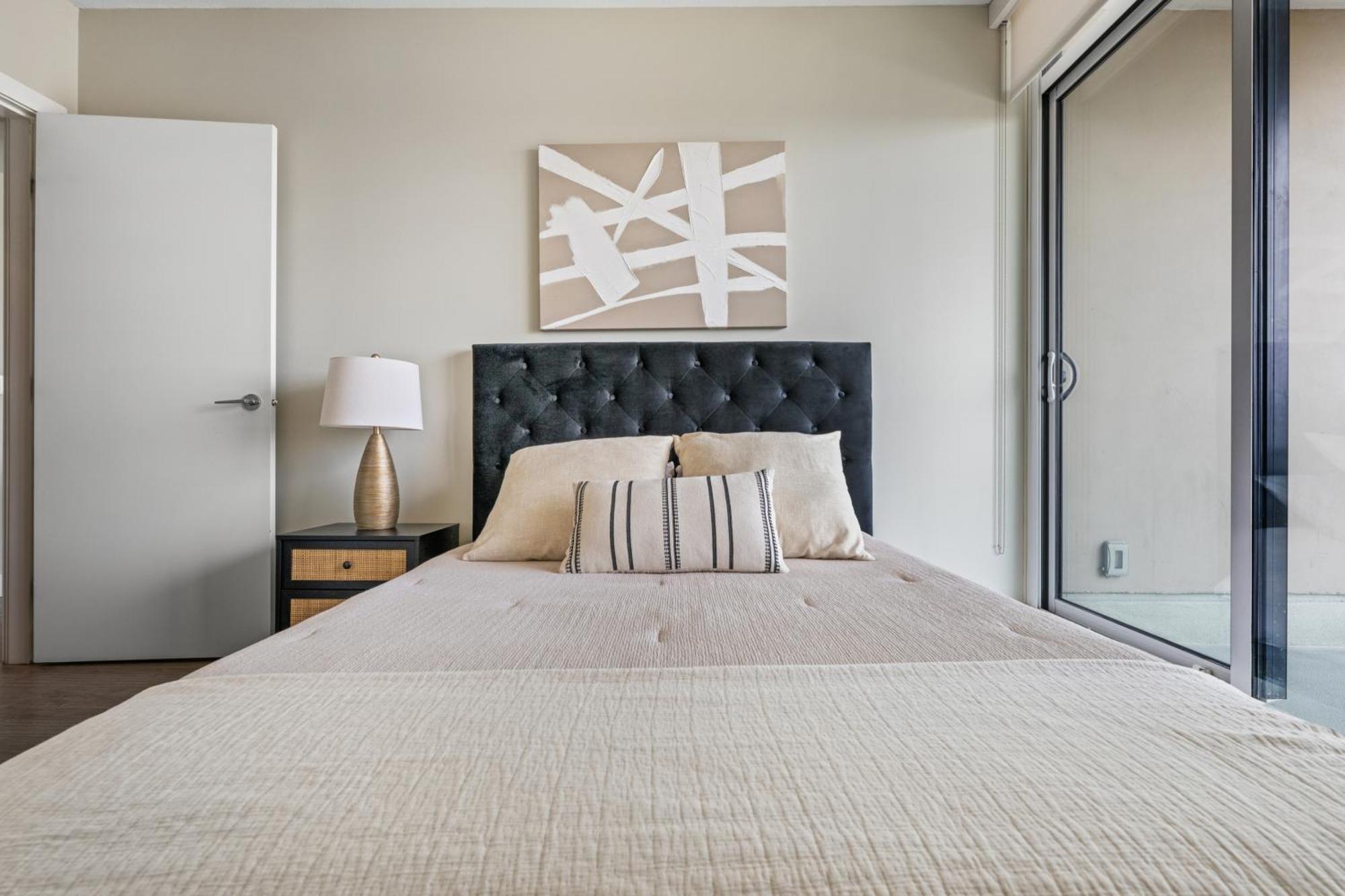 Modern Suite Calgary Downtown 5 Min Walk Stampede Eksteriør bilde
